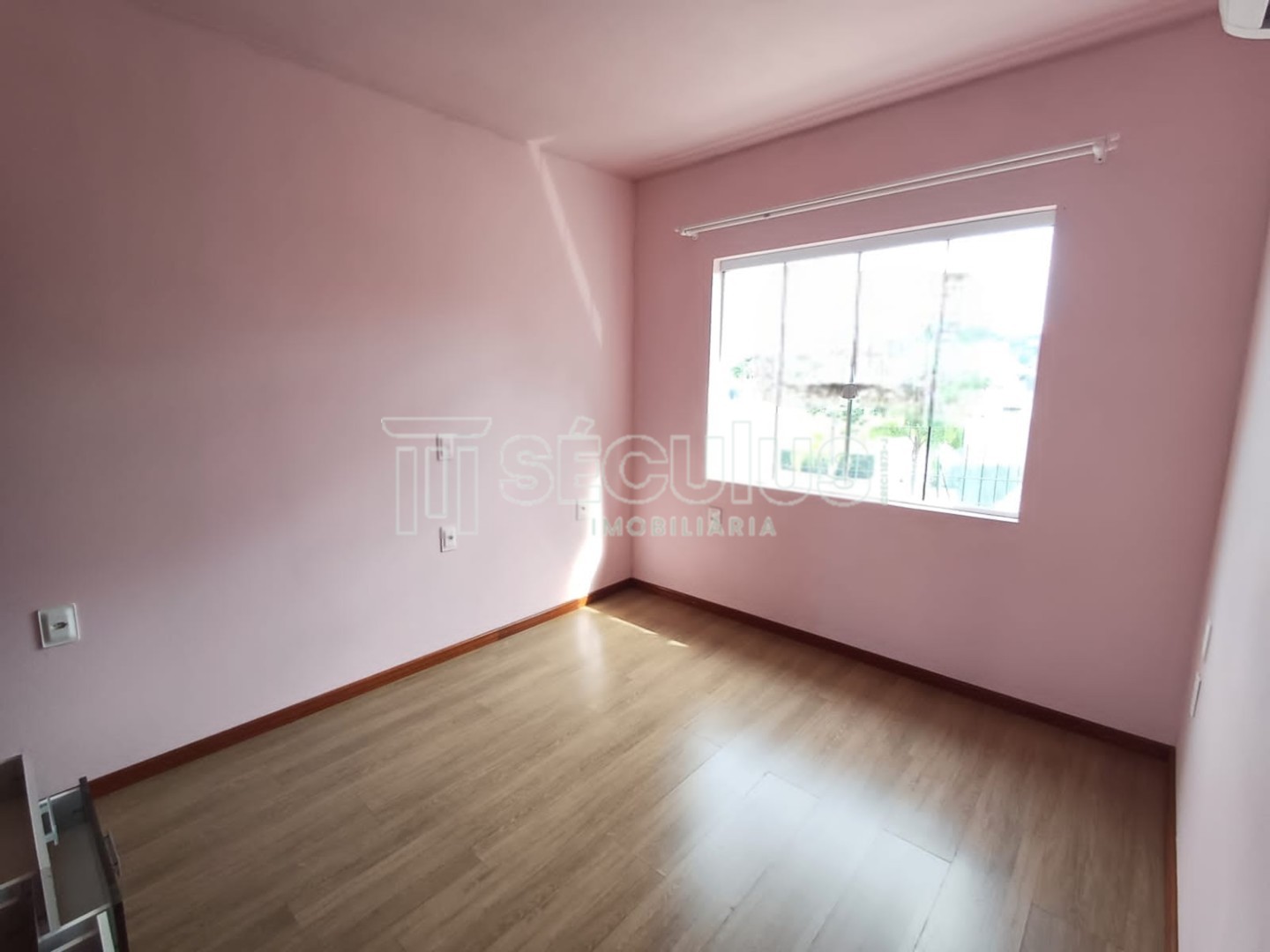 WhatsApp Image 2025-05-23 at 15.15.25.jpeg