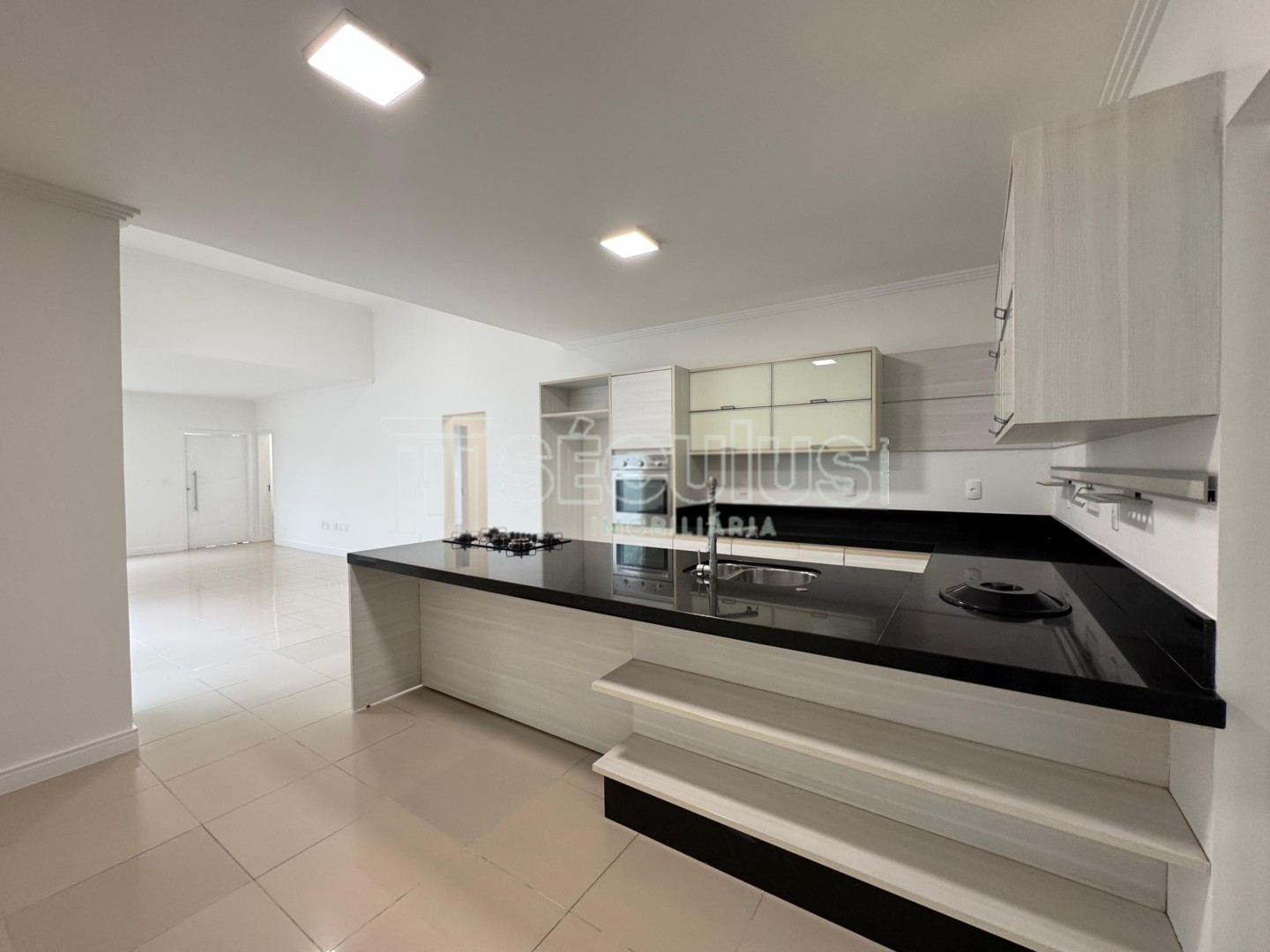 WhatsApp Image 2025-07-11 at 14.07.39 (20).jpeg