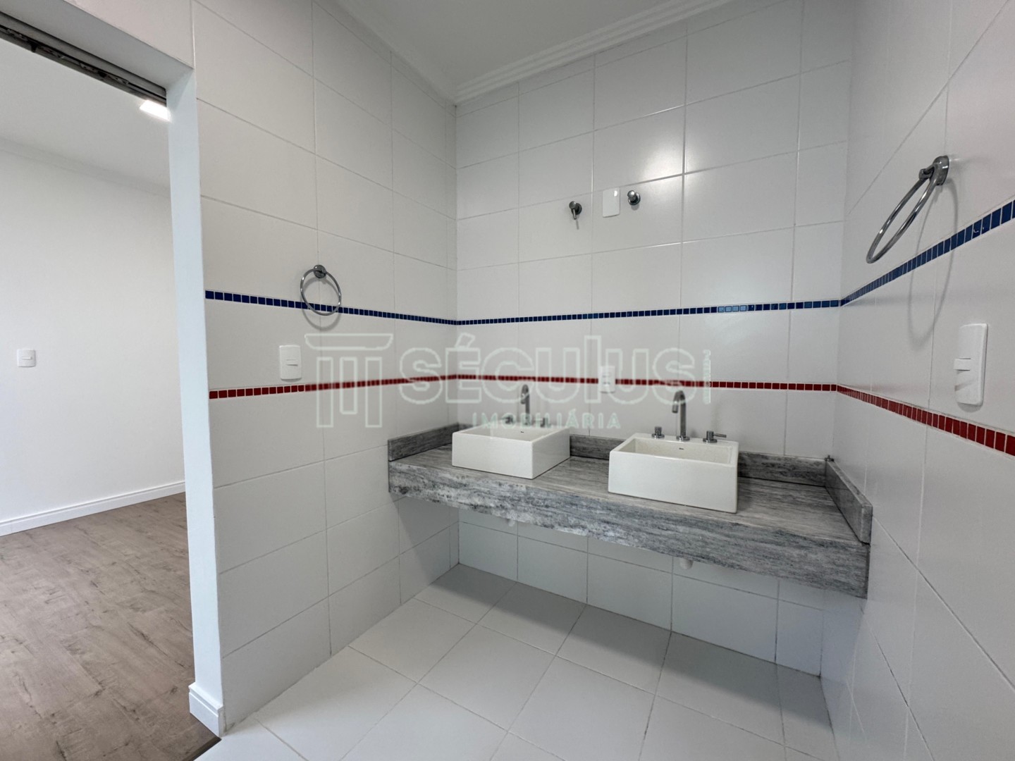 WhatsApp Image 2025-07-11 at 14.07.40 (5).jpeg