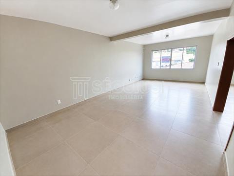 Apartamento para locacao no Centro em Jaragua do Sul com 130m² por R$ 2.533,33
