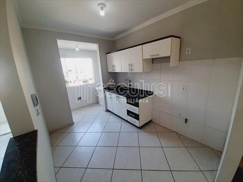 Apartamento para locacao no Centenario em Jaragua do Sul com 0m² por R$ 2.111,11
