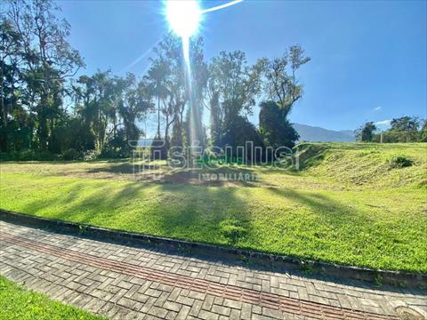 Terreno para venda no Rau em Jaragua do Sul com 332m² por R$ 415.000,00