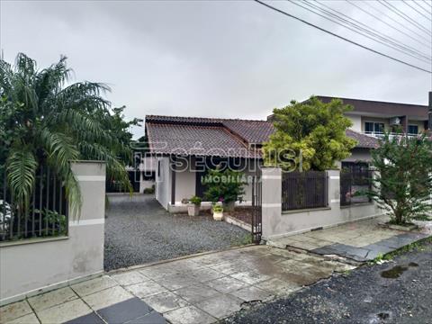 Casa Comercial para venda no Barra do Rio Cerro em Jaragua do Sul com 455m² por R$ 650.000,00