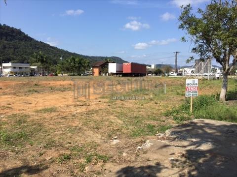 Terreno para venda no Centro em Massaranduba com 2,600,000m² por R$ 3.500.000.000,00