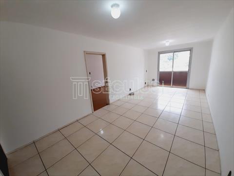 Apartamento para locacao no Centro em Jaragua do Sul com 0m² por R$ 2.111,11