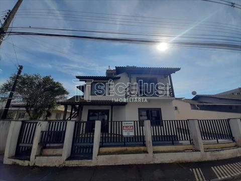 Apartamento para locacao no Ilha da Figueira em Jaragua do Sul com 80m² por R$ 2.555,55