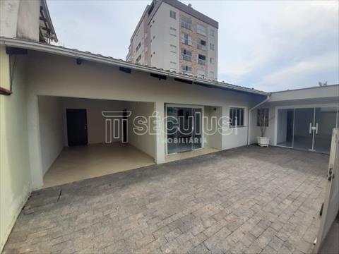 Casa Residencial para locacao no Centro em Jaragua do Sul com 0m² por R$ 3.888,88