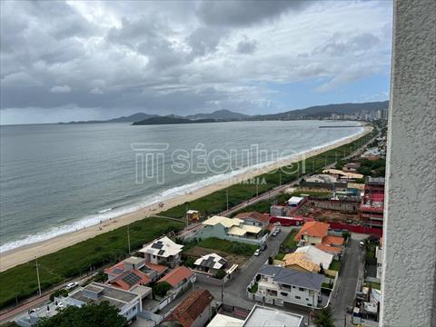 Apartamento para locacao no Centro em Balneário Piçarras com 0m² por R$ 10.555,55