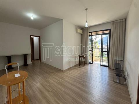 Apartamento para locacao no Centro em Jaragua do Sul com 0m² por R$ 3.888,88