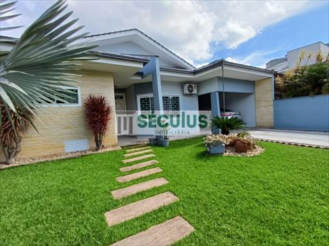 Casa Residencial para venda no Ilha da Figueira em Jaragua do Sul com 386m² por R$ 950.000,00