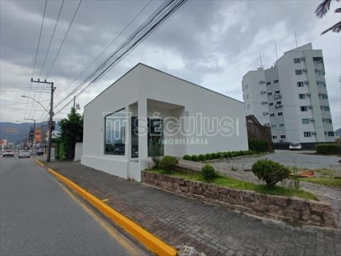 Sala Comercial para locacao no Centro em Jaragua do Sul com 0m² por R$ 8.666,66