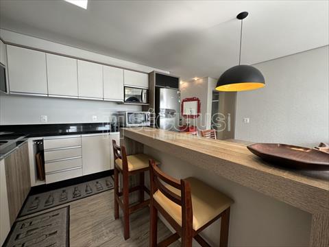 Apartamento para locacao no Itacolomi em Balneário Piçarras com 84m² por R$ 4.888,88