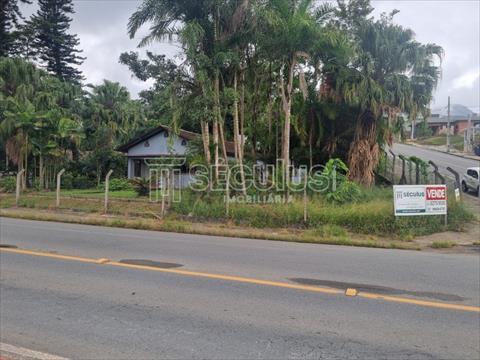 Casa Residencial para venda no Barra do Rio Cerro em Jaragua do Sul com 3,200m² por R$ 1.500.000,00