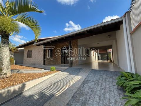Casa Residencial para locacao no Czerniewicz em Jaragua do Sul com 0m² por R$ 6.444,44