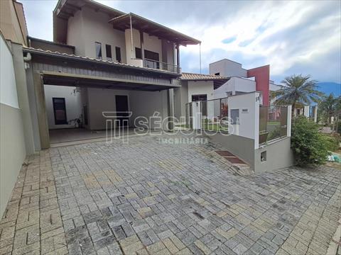 Casa Residencial para venda no Vila Nova em Jaragua do Sul com 420m² por R$ 1.400.000,00