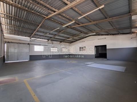 Galpão Comercial para locacao no Czerniewicz em Jaragua do Sul com 0m² por R$ 11.000,00