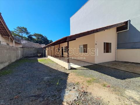 Casa Residencial para locacao no Nereu Ramos em Jaragua do Sul com 0m² por R$ 2.000,00