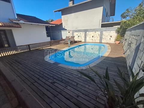 Casa Residencial para venda no Barra do Rio Cerro em Jaragua do Sul com 355m² por R$ 899.000,00