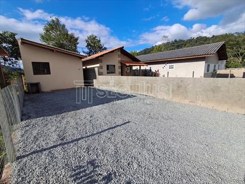 Casa Residencial para locacao no Braco do Ribeirao Cavalo em Jaragua do Sul com 0m² por R$ 1.388,88