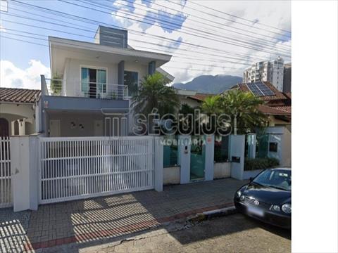 Casa Residencial para venda no Centro em Jaragua do Sul com 0m² por R$ 4.500.000,00
