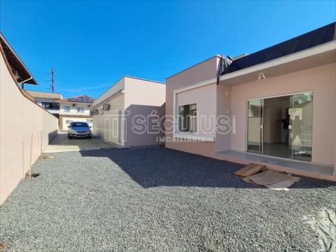 Casa Residencial para locacao no Ilha da Figueira em Jaragua do Sul com 0m² por R$ 2.777,77