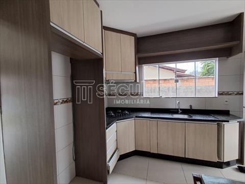 Casa Residencial para locacao no Centro em Schroeder com 153m² por R$ 2.777,77