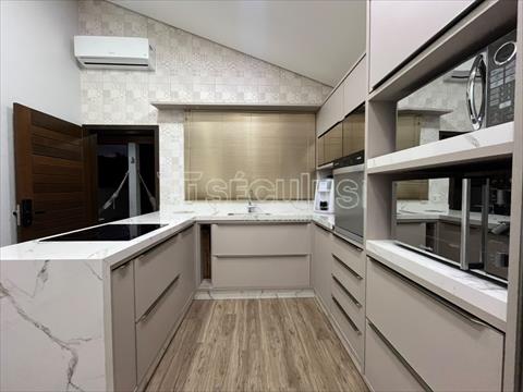 Casa Residencial para venda no Tres Rios do Norte em Jaragua do Sul com 323m² por R$ 500.000,00