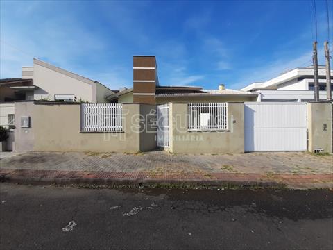 Casa Residencial para venda no Jaragua Esquerdo em Jaragua do Sul com 400m² por R$ 849.000,00