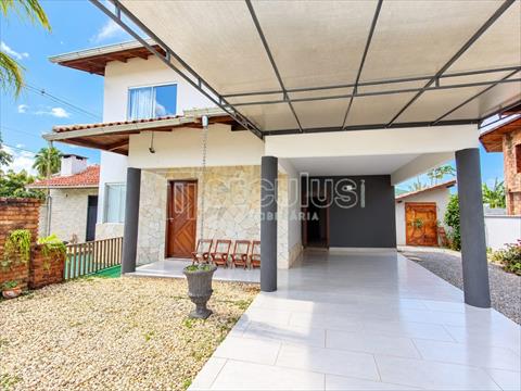 Casa Residencial para venda no Tres Rios do Sul em Jaragua do Sul com 380m² por R$ 1.200.000,00