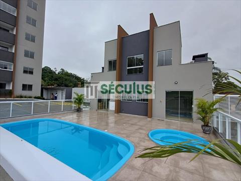Apartamento para locacao no Rau em Jaragua do Sul com 0m² por R$ 2.611,11