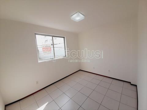 Apartamento para locacao no Centro em Jaragua do Sul com 69m² por R$ 1.944,44