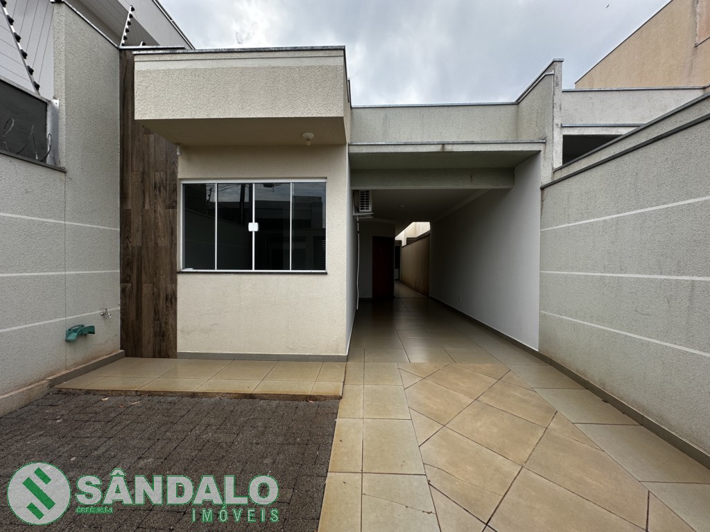 Casa para locacao no Jardim Canada em Maringa com 159m² por R$ 3.135,00
