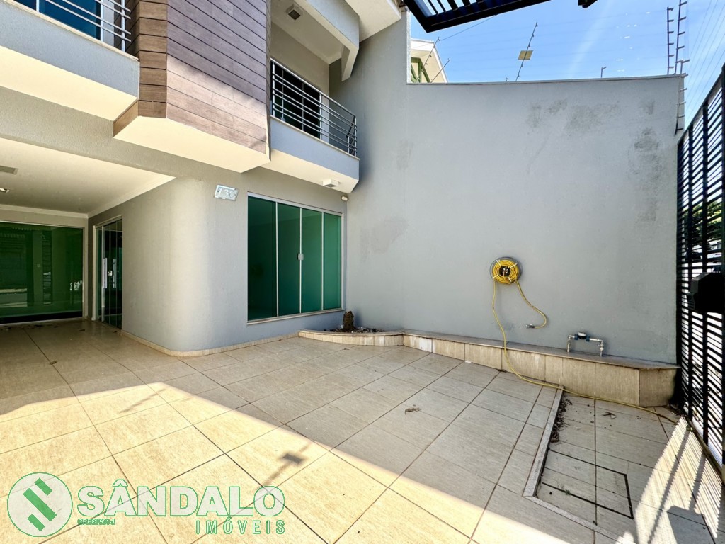 Sobrado para locacao no Jardim Imperial II em Maringa com 162,5m² por R$ 6.600,00