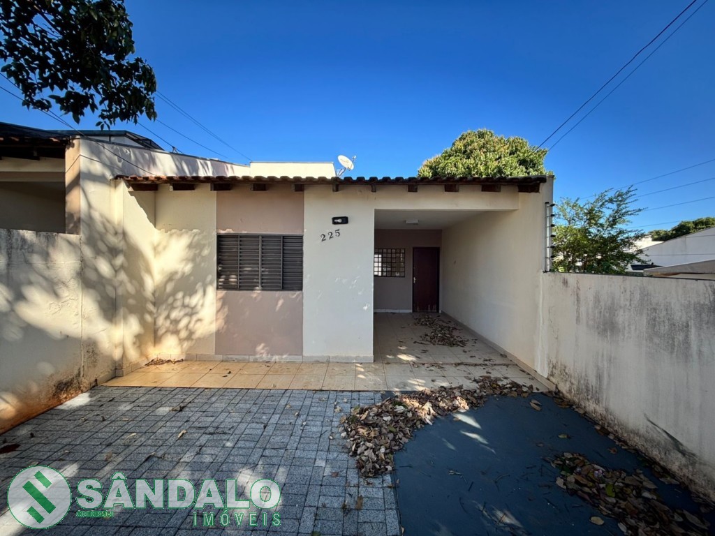 Casa para locacao no Jardim Sao Jorge em Maringa com 193,8m² por R$ 1.560,00