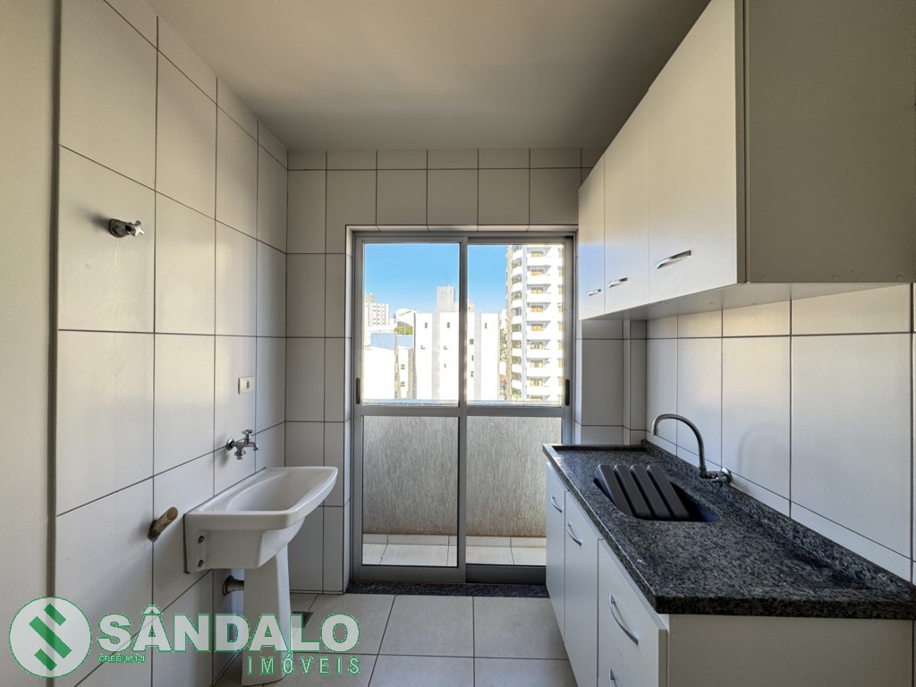 Apartamento para locacao no Zona 07 em Maringa com 66,99m² por R$ 1.210,00