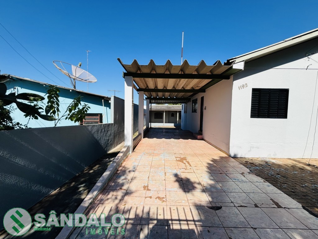 Casa para locacao no Conjunto Residencial Rodolpho Berna em Maringa com 324m² por R$ 1.320,00