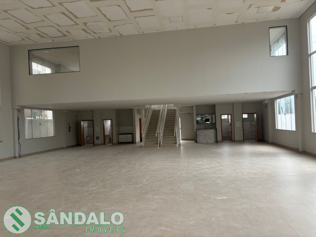 Salão Comercial para locacao no Zona 04 em Maringa com 800m² por R$ 24.200,00
