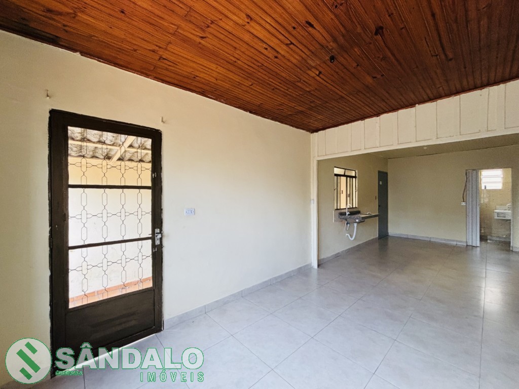 Casa para locacao no Jardim Panorama em Sarandi com 0m² por R$ 1.430,00