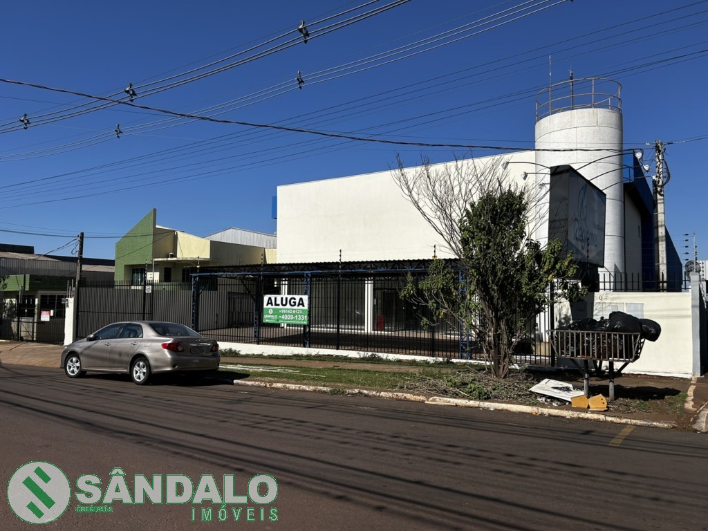Barracão para locacao no Jardim Itaipu em Maringa com 2.450m² por R$ 30.800,00