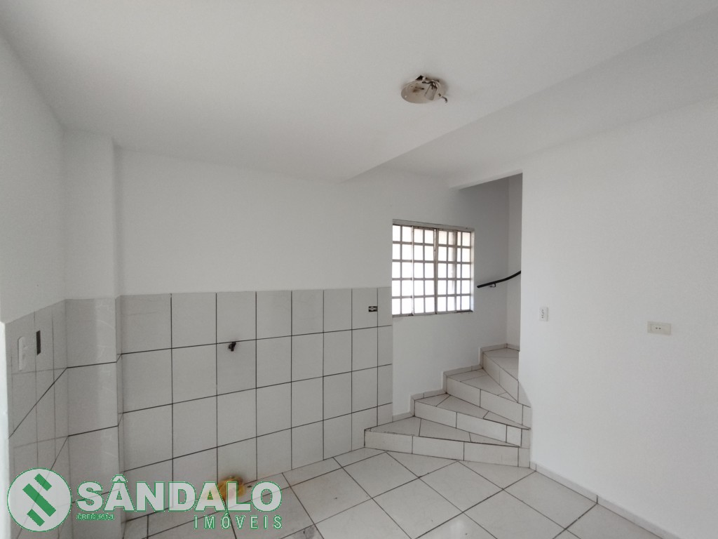 Sobrado para locacao no Jardim Ana Elisa em Sarandi com 65m² por R$ 605,00