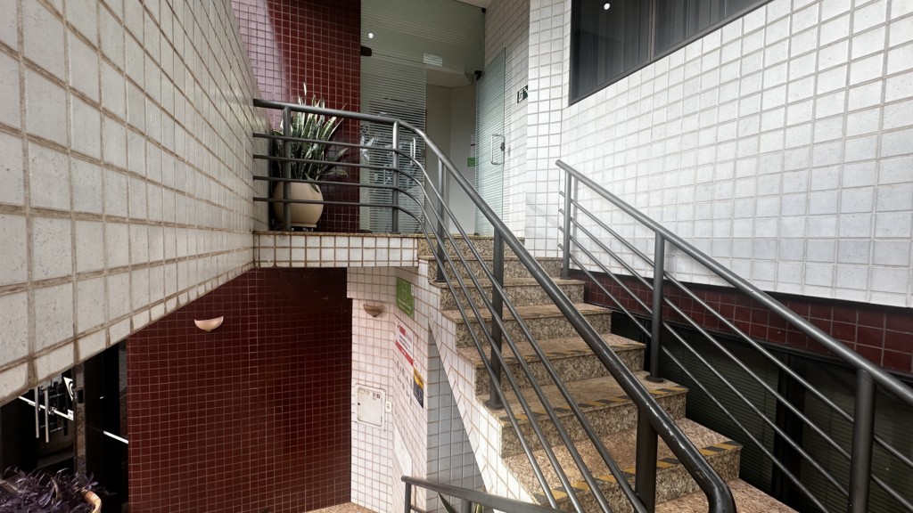 Sala Comercial para locacao no Zona 05 em Maringa com 0m² por R$ 3.289,00