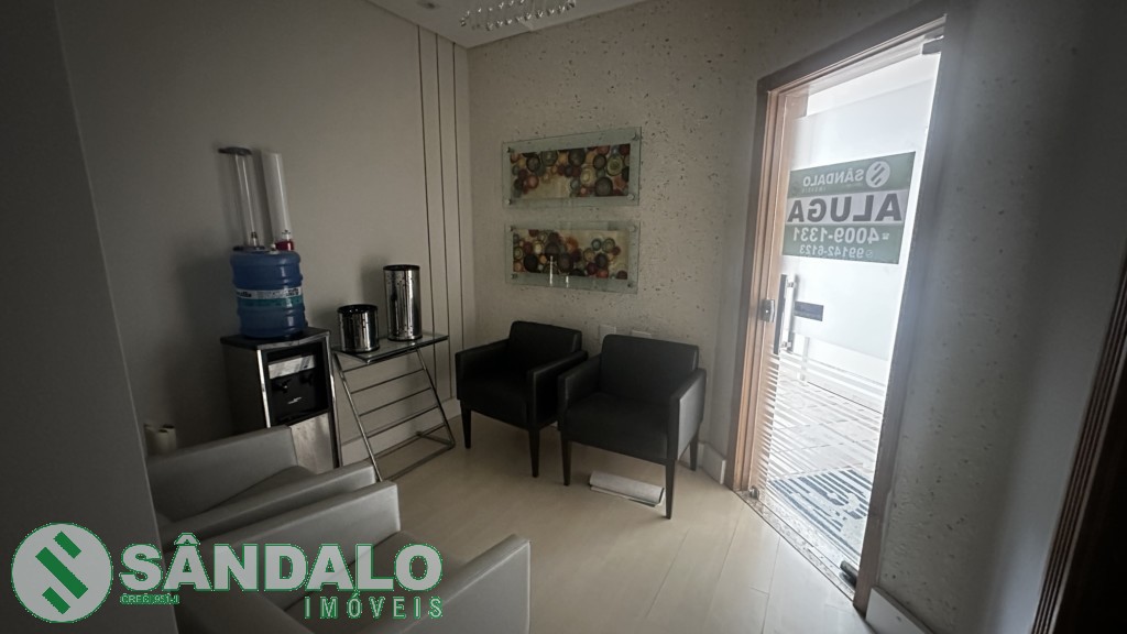 Sala Comercial para locacao no Zona 05 em Maringa com 0m² por R$ 3.520,00