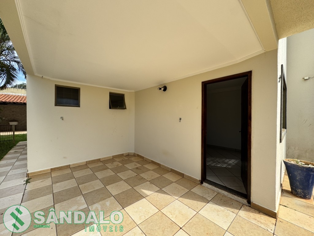 Sobrado para locacao no Vila Marumby em Maringa com 216m² por R$ 3.190,00
