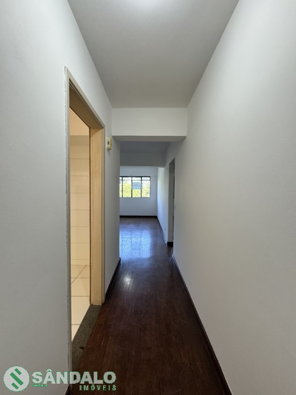 Apartamento para locacao no Zona 01 em Maringa com 94,16m² por R$ 1.320,00