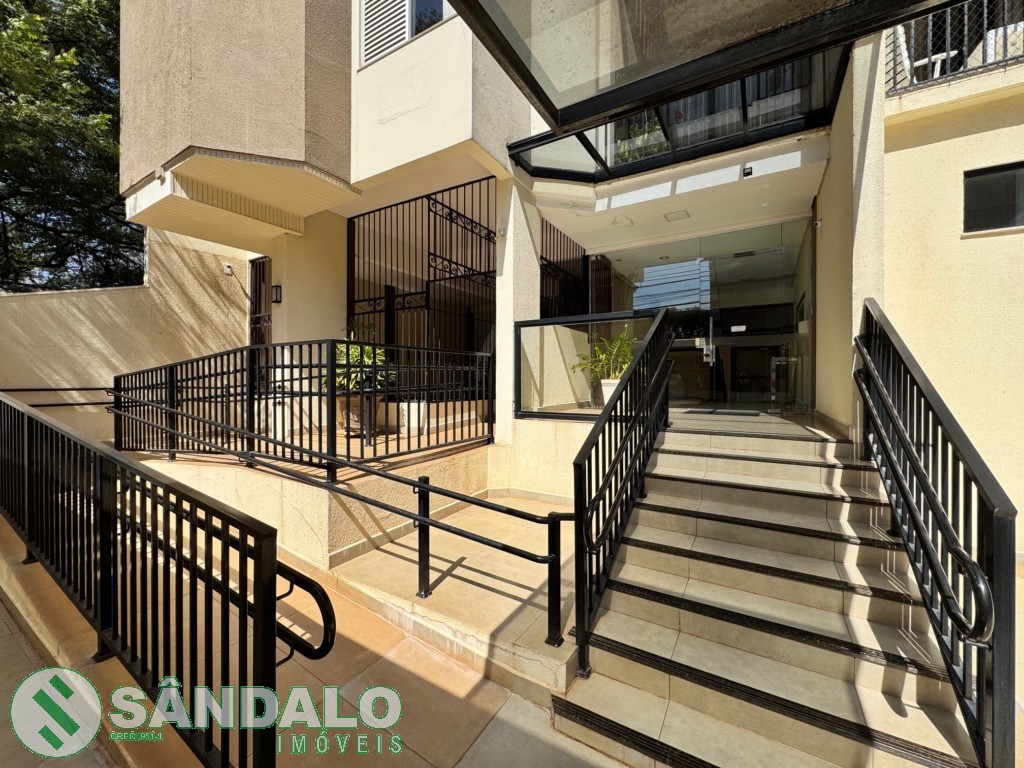 Apartamento para locacao no Zona 07 em Maringa com 0m² por R$ 2.310,00