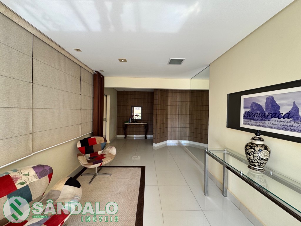Apartamento para locacao no Zona 07 em Maringa com 0m² por R$ 2.310,00