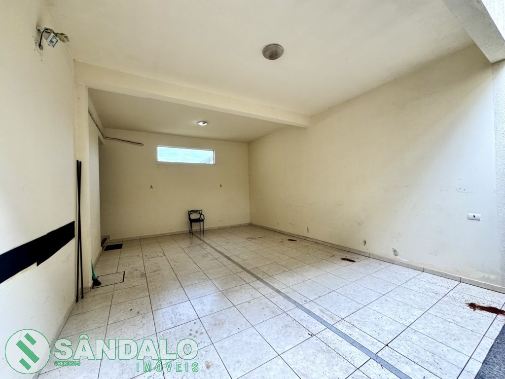 Apartamento para locacao no Zona 05 em Maringa com 0m² por R$ 2.530,00