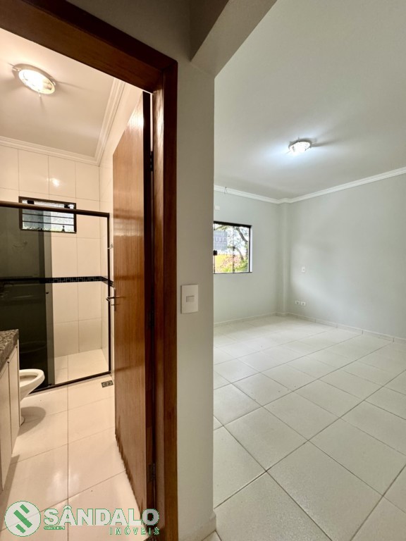 Apartamento para locacao no Zona 05 em Maringa com 0m² por R$ 2.530,00