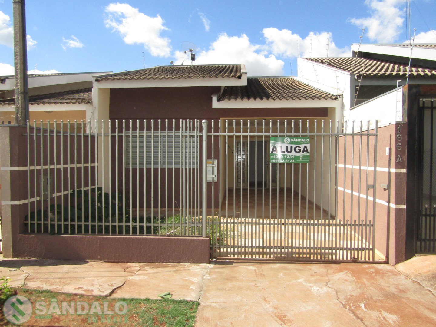 Foto de Casa em MARINGA - PR