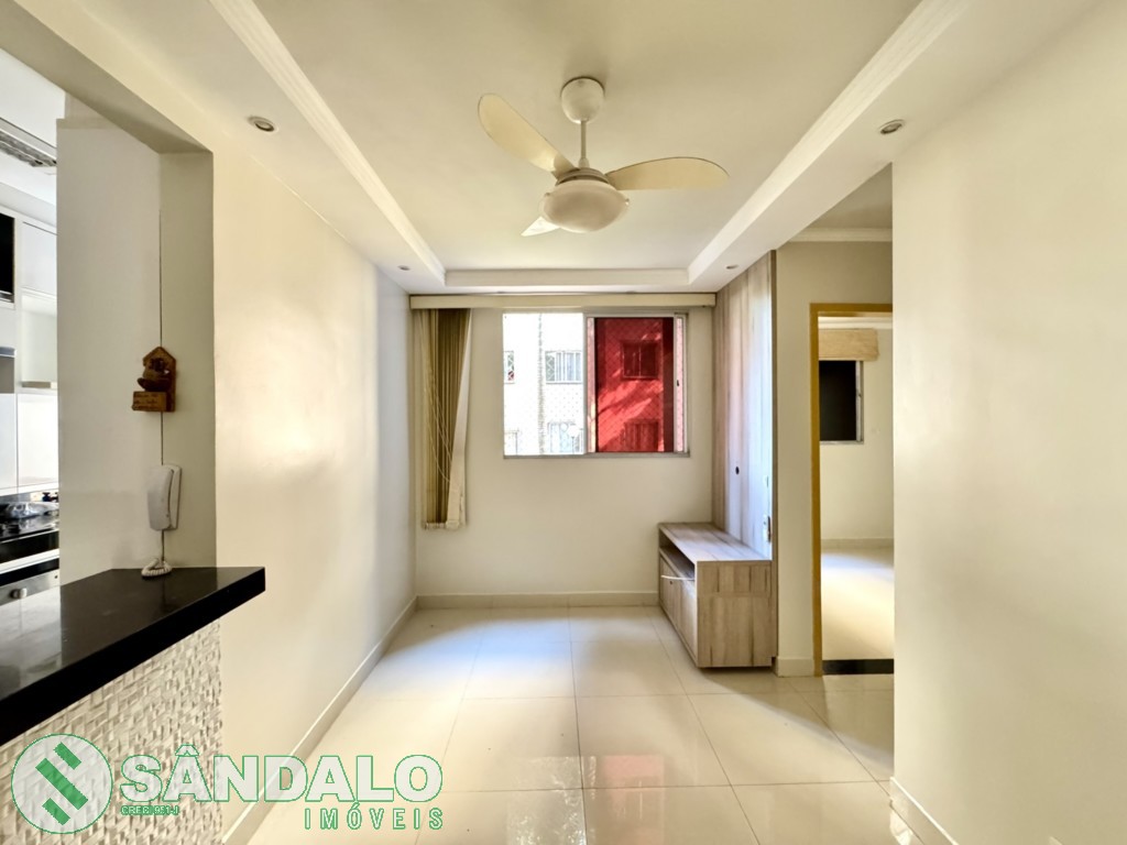 Apartamento para locacao no Zona 06 em Maringa com 53,91m² por R$ 1.320,00